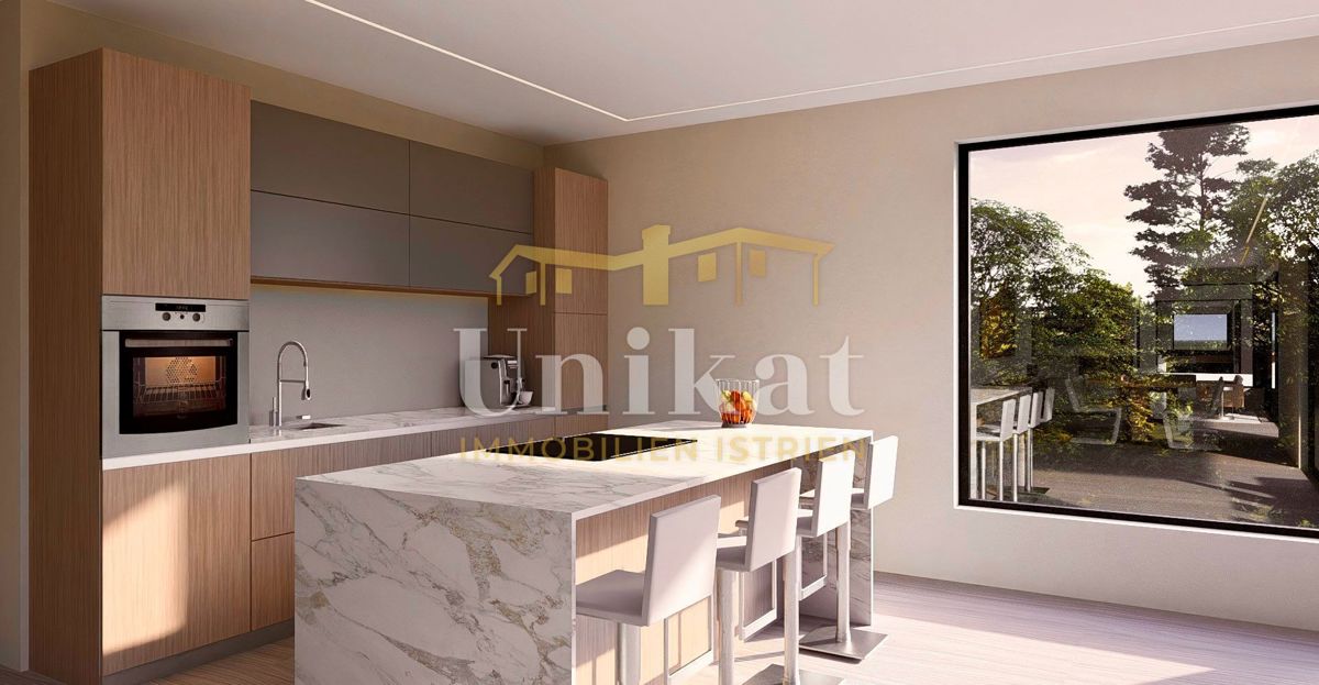 Penthouse z veliko strešno teraso - 4 km od morja